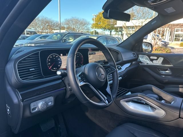 Used 2025 Mercedes-Benz GLS 450 4MATIC image 15