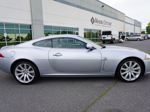 Used 2008 Jaguar XK Coupe RWD image 8