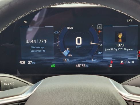 Used 2024 Chevrolet Equinox EV LT AWD/4WD image 7