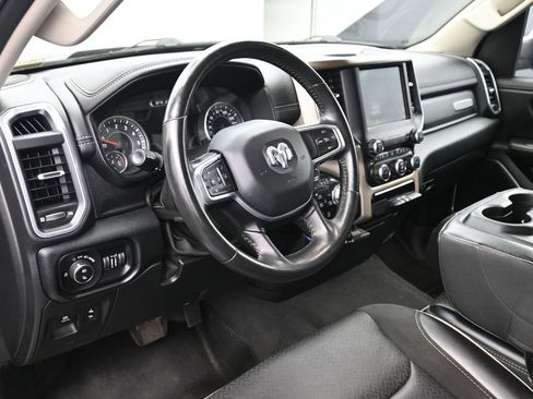 Used 2022 RAM 1500 Laramie AWD/4WD image 9