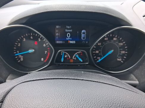 Used 2017 Ford Escape SE w/ SE Cold Weather Package AWD/4WD image 17