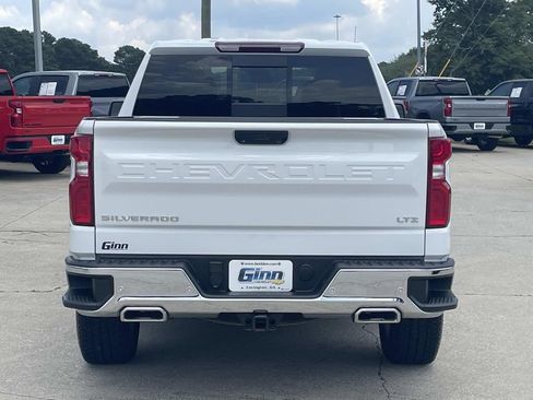 Used 2024 Chevrolet Silverado 1500 LTZ AWD/4WD image 3