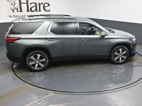 Used 2023 Chevrolet Traverse LT w/ LT Premium Package image 40
