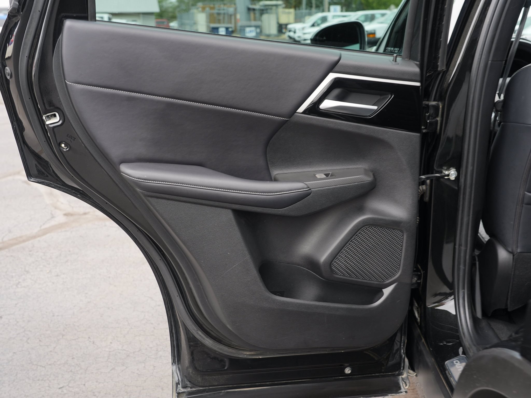 Used 2023 Mitsubishi Outlander SE Black Edition AWD/4WD image 20