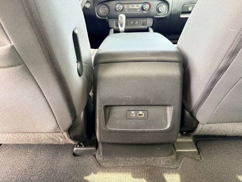 Used 2022 Nissan Frontier SV RWD image 25