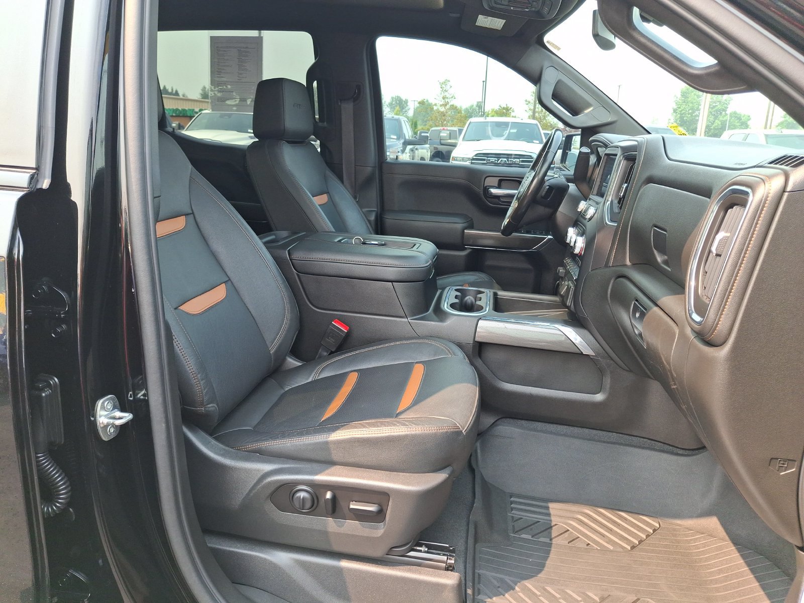 Used 2021 GMC Sierra 1500 AT4 w/ AT4 Preferred Package AWD/4WD image 25