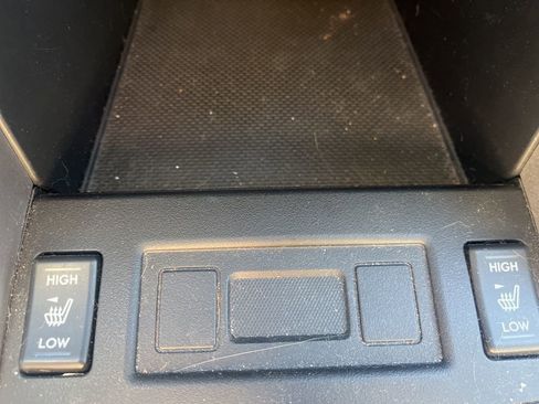 Used 2016 Subaru Forester 2.5i Premium image 18