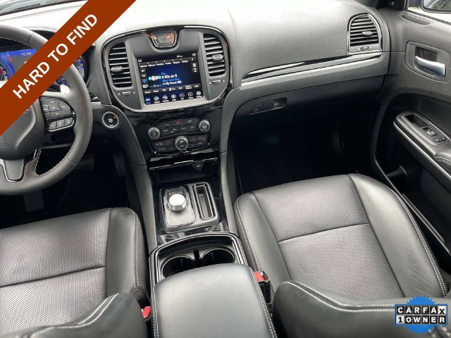 Certified 2022 Chrysler 300 S w/ Comfort Group RWD image 15