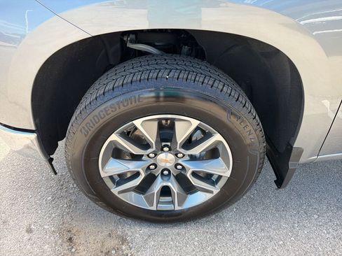 Used 2026 Chevrolet Silverado 1500 LT AWD/4WD image 11