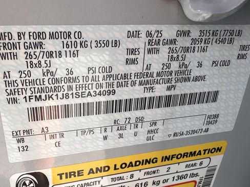 Used 2025 Ford Expedition Max Active AWD/4WD image 31