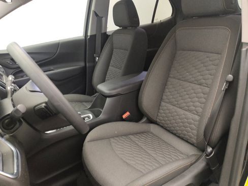 Used 2020 Chevrolet Equinox LT w/ LPO, Floor Liner Package image 17