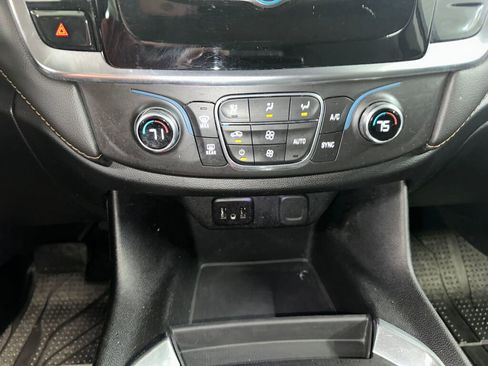 Used 2019 Chevrolet Traverse LS w/ LPO, Blackout Package FWD image 12