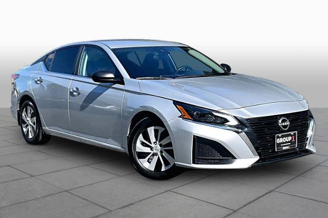 Certified 2024 Nissan Altima 2.5 S FWD image 3