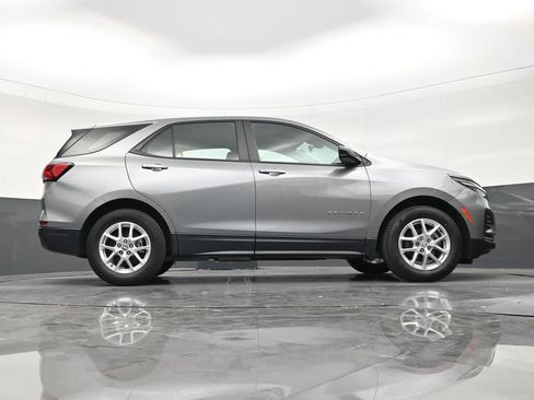 Used 2023 Chevrolet Equinox LS FWD image 26
