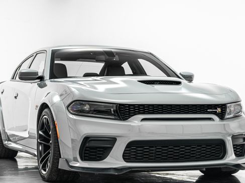 Used 2022 Dodge Charger Scat Pack image 3