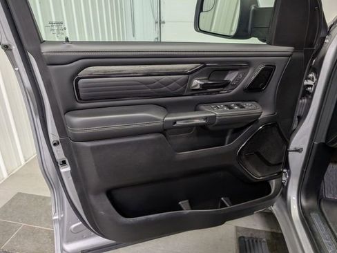 Used 2025 RAM 1500 Limited image 14