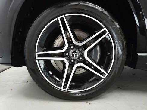 Used 2024 Mercedes-Benz GLS 450 4MATIC image 38