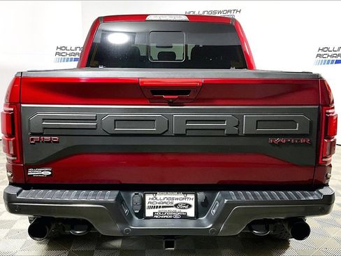 Certified 2019 Ford F150 Raptor w/ Equipment Group 802A Luxury image 4