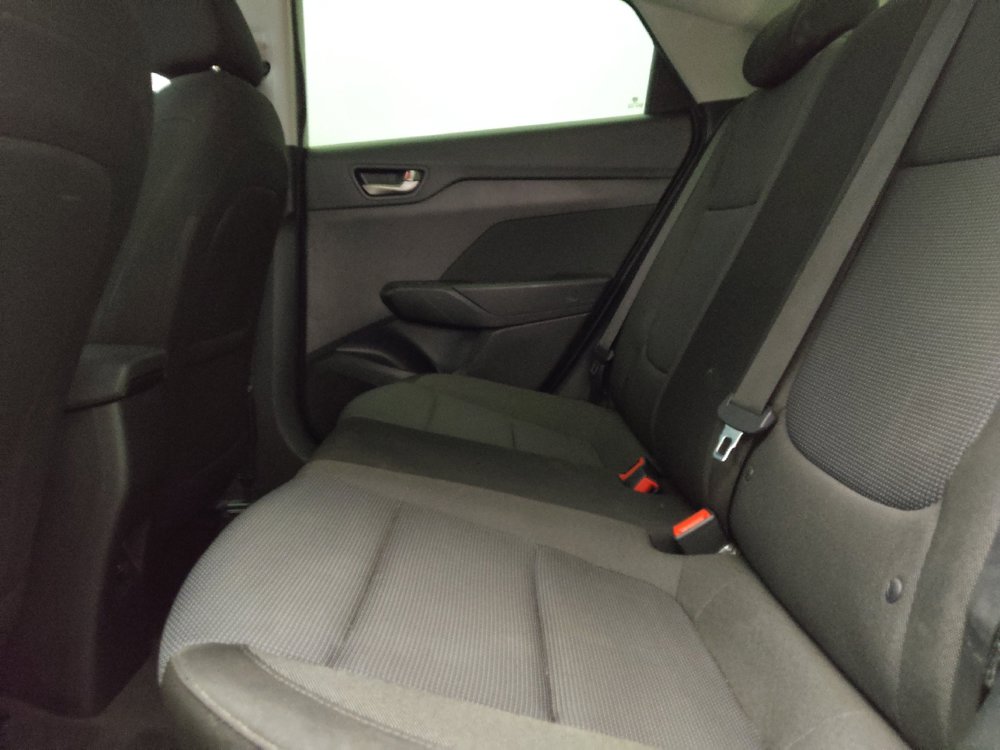 Used 2021 Hyundai Accent SEL FWD image 18