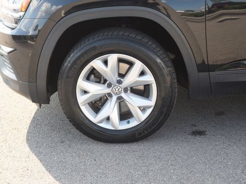 Used 2018 Volkswagen Atlas Launch Edition FWD image 28