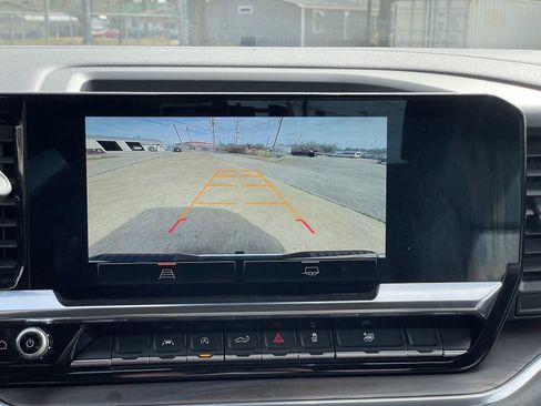 Used 2025 GMC Sierra 1500 SLT image 24