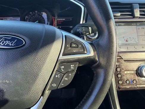 Used 2018 Ford Fusion Titanium image 30