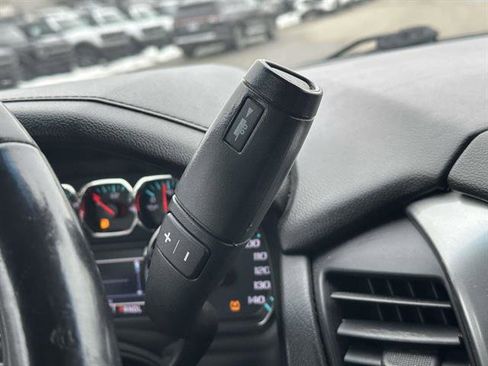 Used 2018 Chevrolet Suburban LS image 21