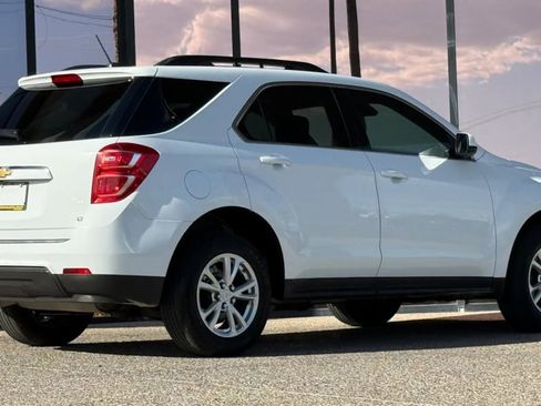 Used 2017 Chevrolet Equinox LT w/ Convenience Package FWD image 12