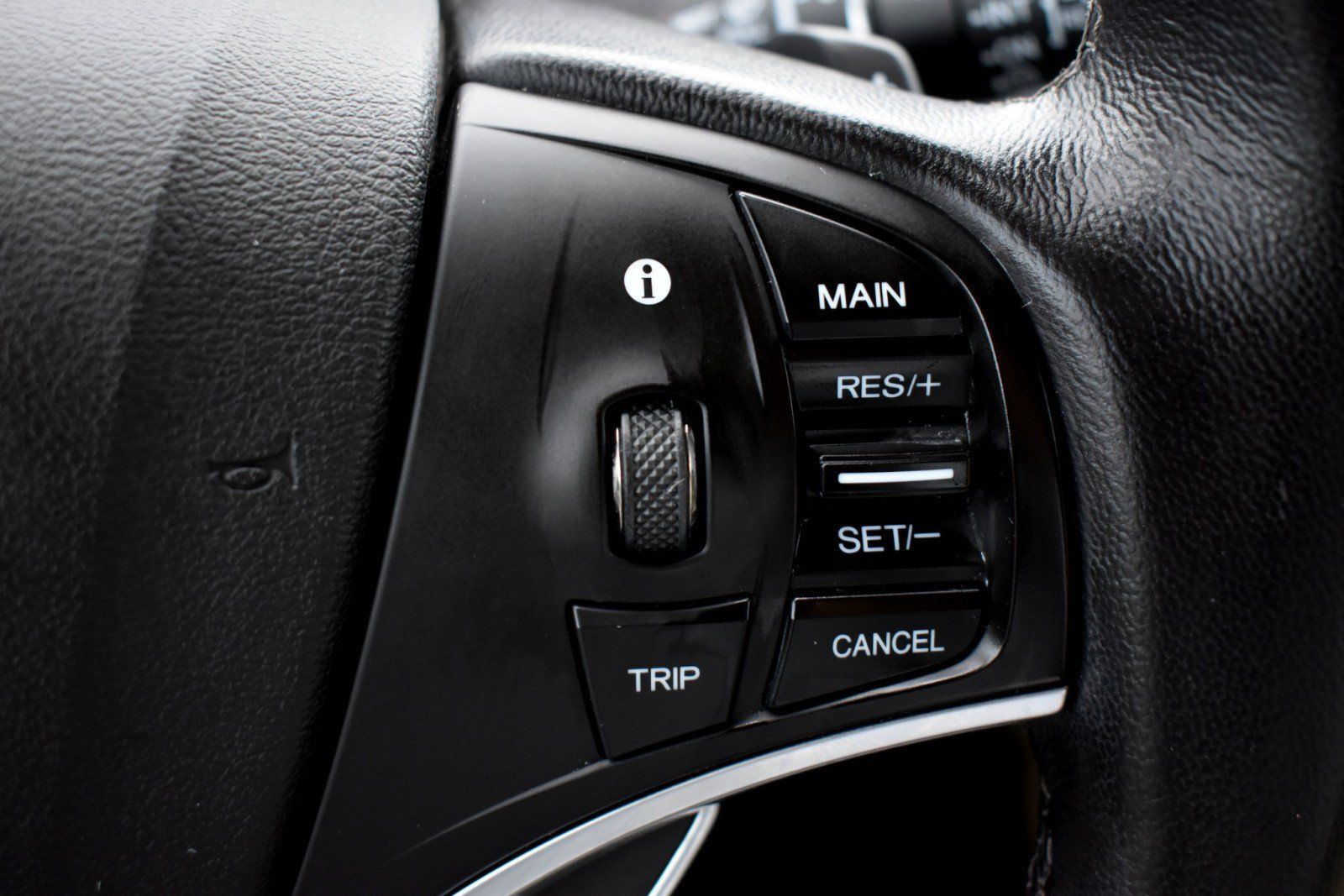 Used 2016 Acura MDX SH-AWD image 19
