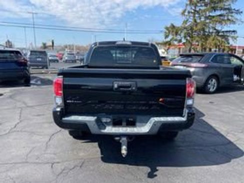 Used 2018 Toyota Tacoma TRD Pro image 7