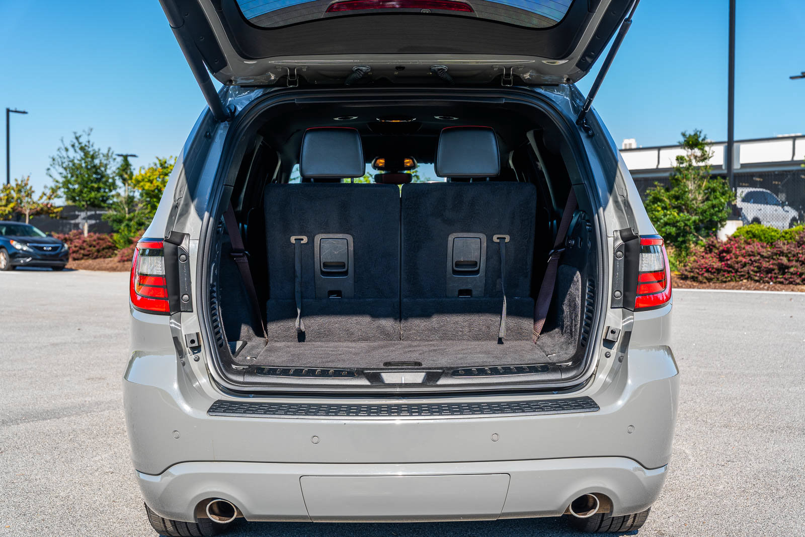 Used 2022 Dodge Durango R/T w/ Blacktop Package AWD/4WD image 20