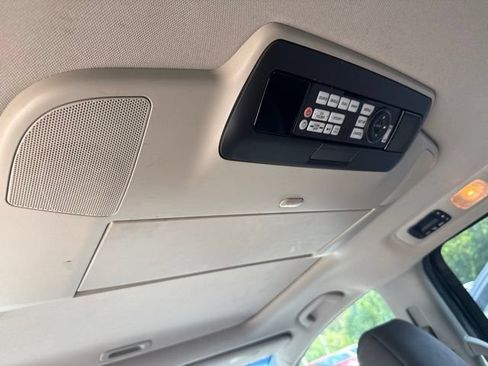 Used 2011 Honda Odyssey Touring image 7