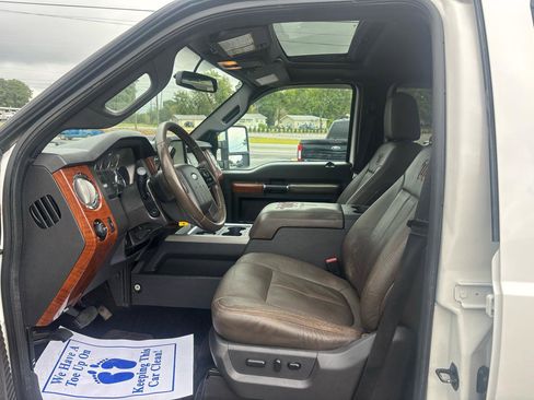 Used 2015 Ford F250 King Ranch w/ FX4 Off-Road Package image 11