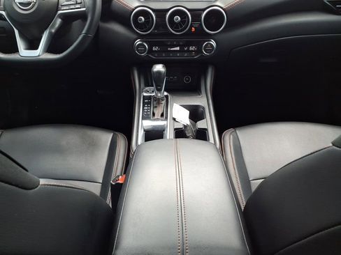 Used 2024 Nissan Sentra SR w/ SR Premium Package FWD image 11