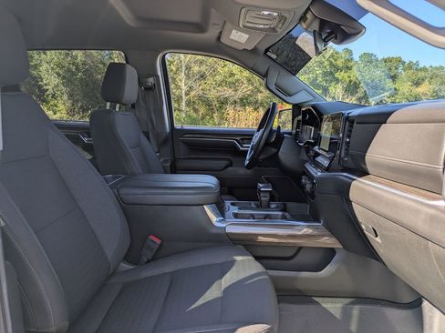 Used 2024 Chevrolet Silverado 1500 RST w/ Z71 Off-Road Package AWD/4WD image 28