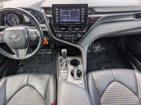 Used 2024 Toyota Camry SE w/ Cold Weather Package image 8