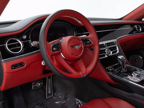 Used 2025 Bentley Flying Spur Plug-In Hybrid AWD/4WD image 14