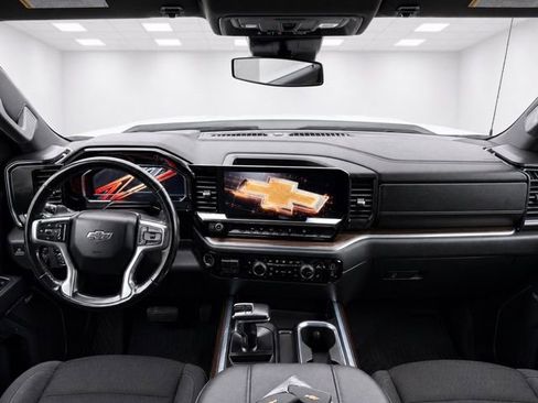 Used 2024 Chevrolet Silverado 1500 RST w/ True North Edition Plus AWD/4WD image 18