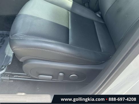 Used 2025 Hyundai Kona Limited AWD/4WD image 19