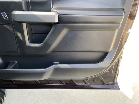 Used 2018 Ford F150 XLT w/ Equipment Group 302A Luxury image 12