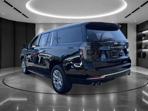 Certified 2025 Chevrolet Suburban Premier AWD/4WD image 3