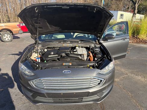 Used 2018 Ford Fusion S image 11