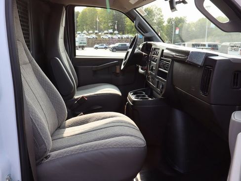New 2025 Chevrolet Express 2500 w/ Driver Convenience Package RWD image 19