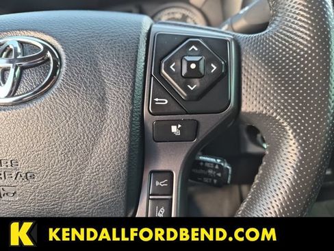 Used 2019 Toyota Tacoma TRD Off-Road w/ Technology Package AWD/4WD image 19
