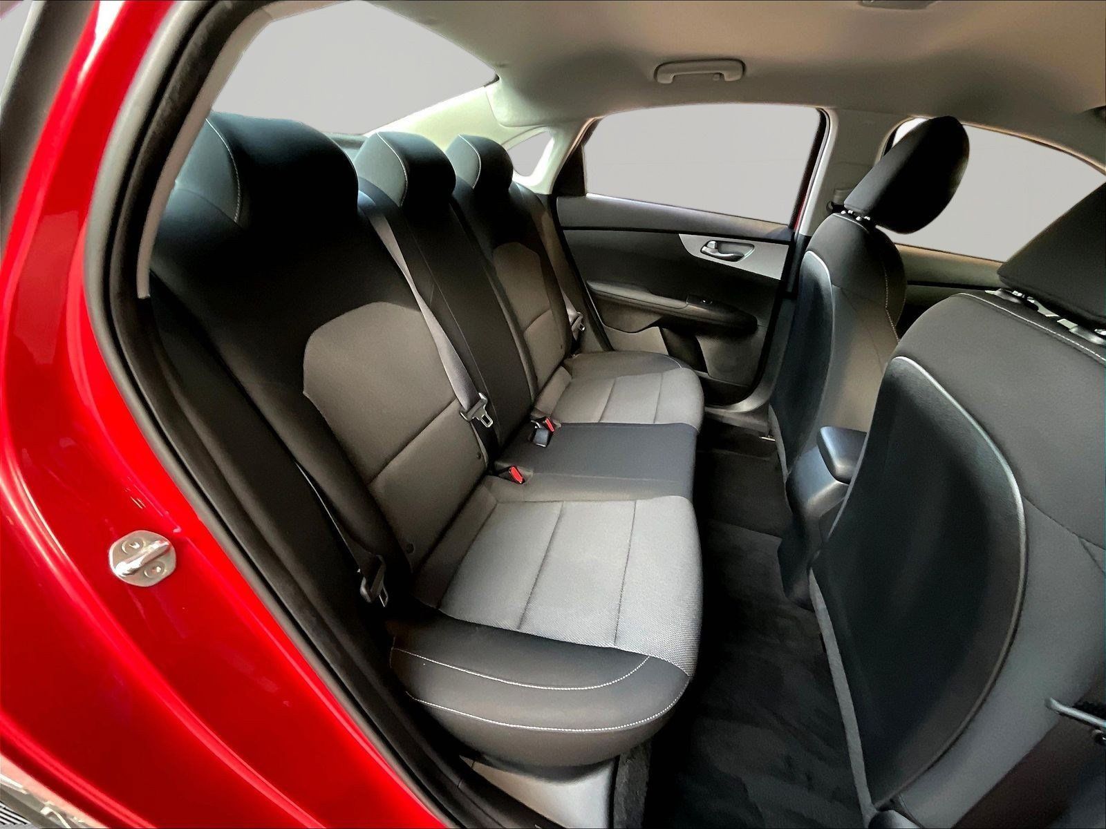Used 2023 Kia Forte LXS w/ LXS Technology Package FWD image 23