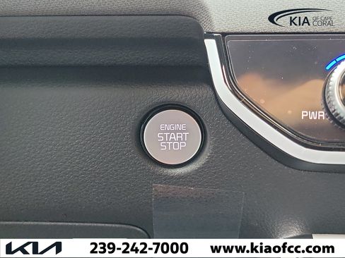 New 2026 Kia Carnival EX FWD image 30