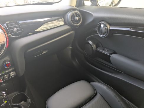 Used 2024 MINI Cooper S image 18