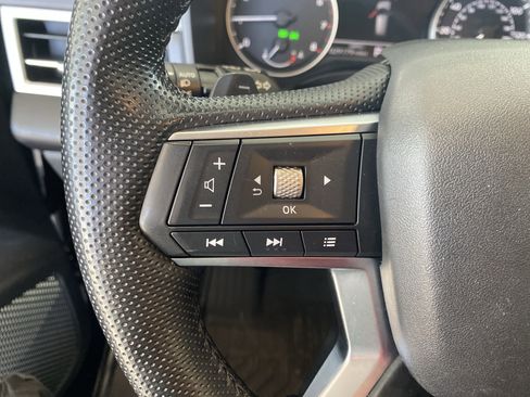 Used 2023 Mitsubishi Outlander SE image 11