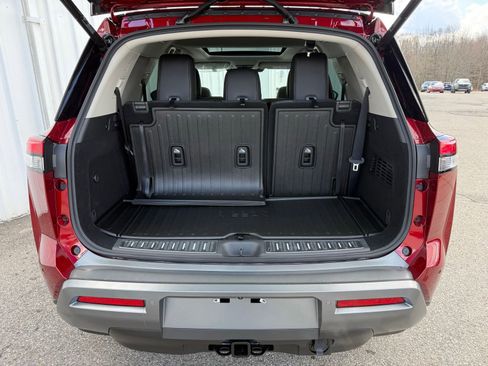 New 2026 Nissan Pathfinder Platinum AWD/4WD image 44