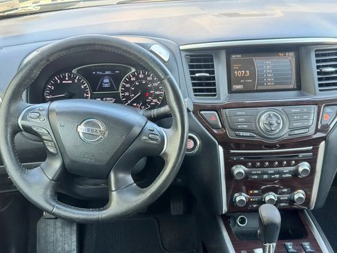 Used 2013 Nissan Pathfinder SL w/ Trailer Tow Pkg AWD/4WD image 30